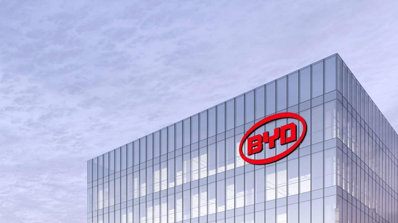 比亚迪闪充“快刀”出鞘，蔚来、滴滴、宁王如何接招？