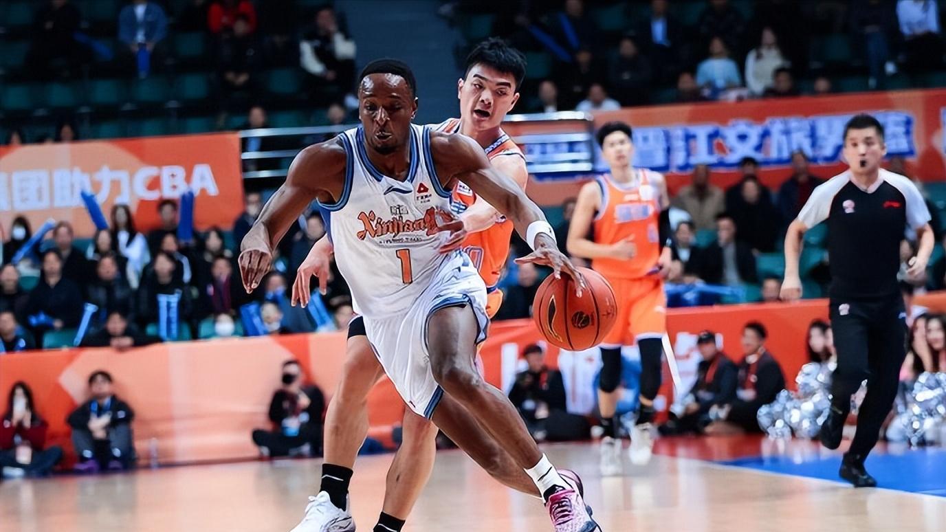 新疆男篮又要裁外援了！纳托尔即将离队，只剩下三次机会