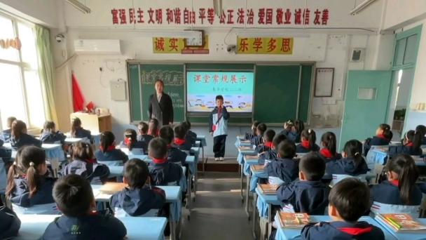 信阳市春华学校教师孙智：以微光育星光，以师德育芳菲