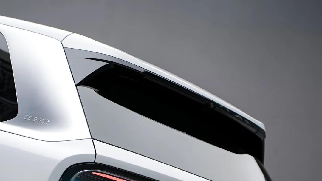 海外都抢疯了！极氪 9X 交付 3 万台