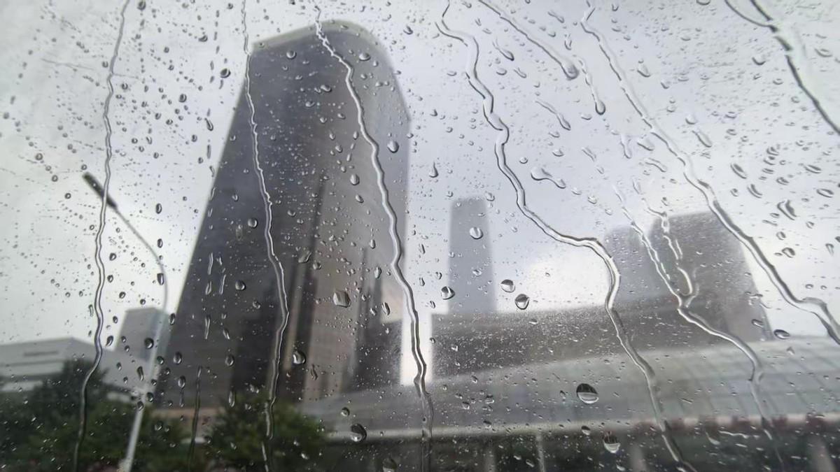 台风白海豚残余环流北上影响华北，周兆成：风雨灾害面前，避险守法缺一不可！