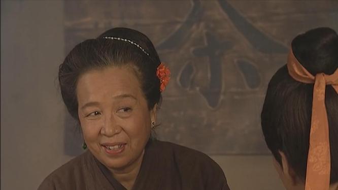 西门庆为什么管王婆叫“王干娘”？