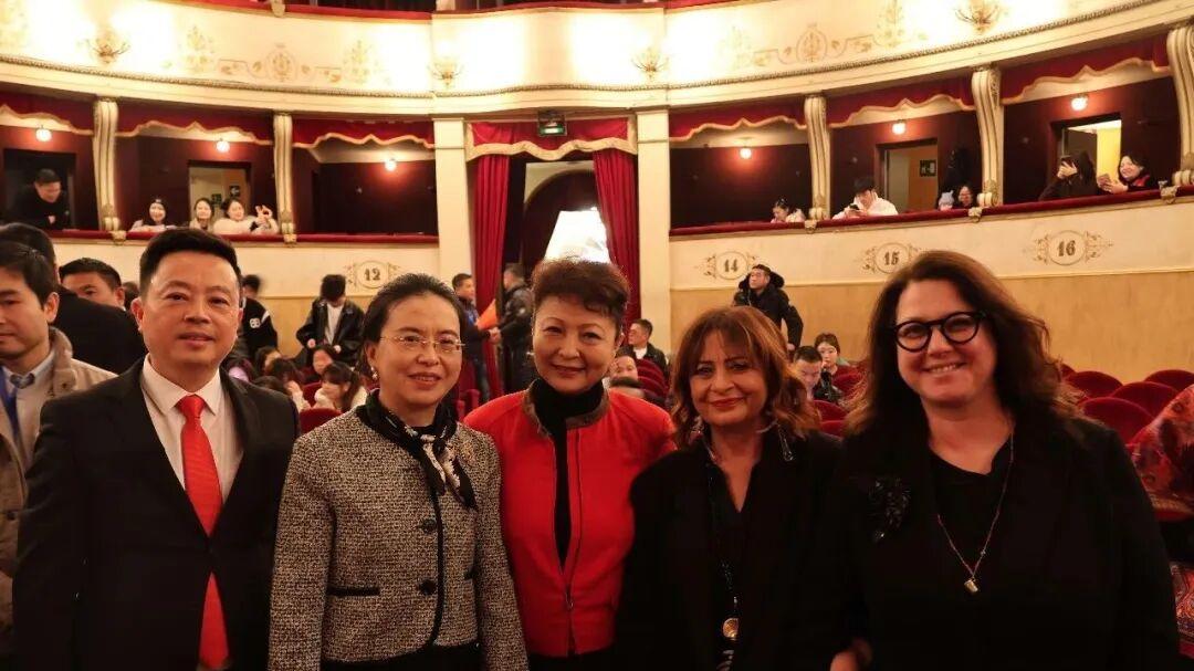 温暖迎春·共庆中国年大型文艺演出在意大利皮斯托亚市举办