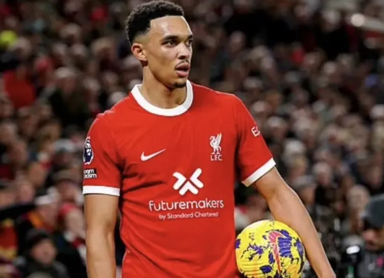 婉拒曼城，皇马球星仍想留队，处境艰难却仍表态：不愿去英超