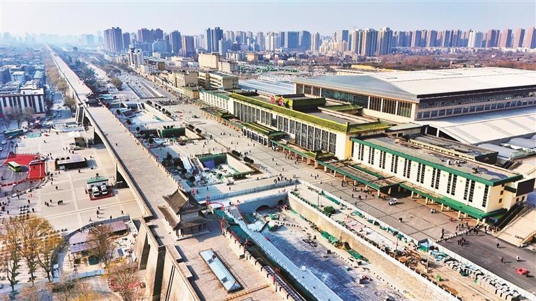 部分围挡已拆除！西安火车站将现 “碧水映古城”美景