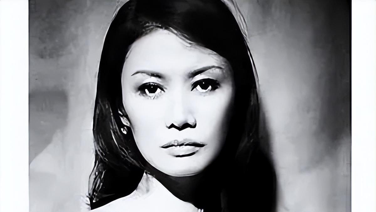 传奇女人邓文迪，嫁给美国传媒大鳄默克多，家庭事业双丰收