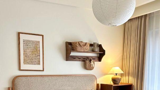 一间好睡的卧室，只需要安静、柔和、留白