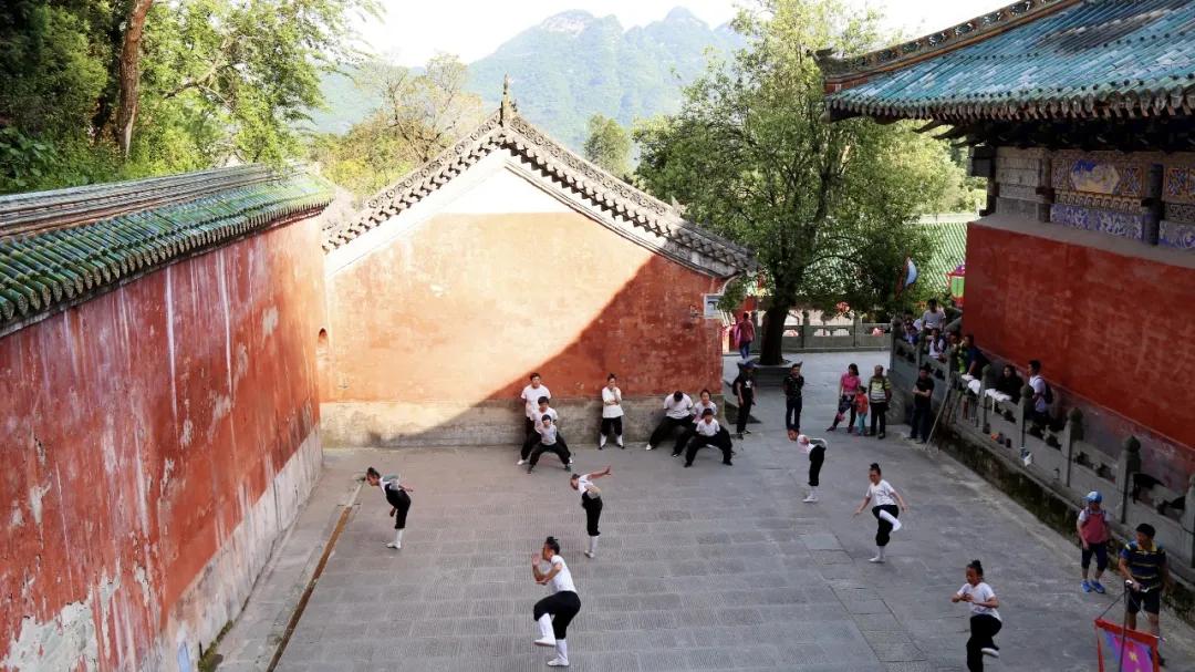 道教景区为什么干不过佛教景区？