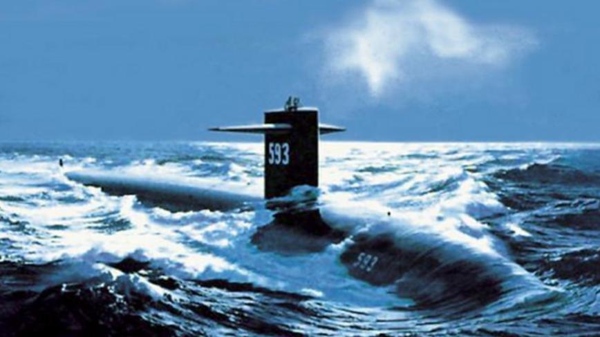 4000吨潜艇掉进2600米海底悬崖，129人无一生还，22枚核弹下落不明