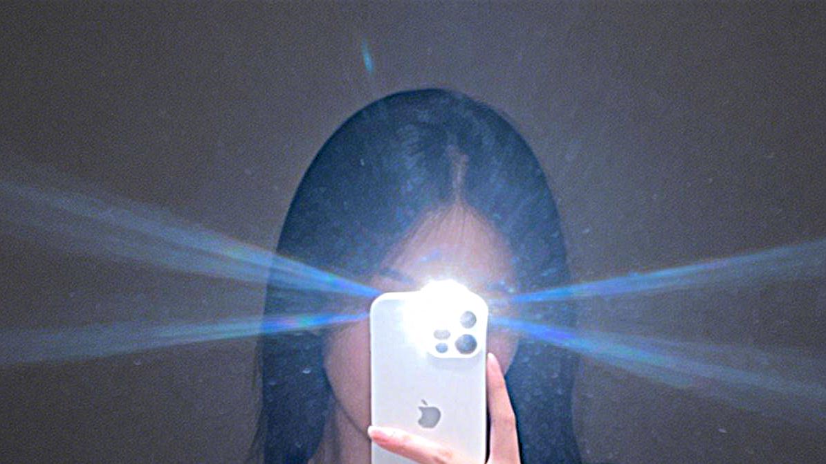 异地恋情侣打电话聊天技巧，让爱意不降温！