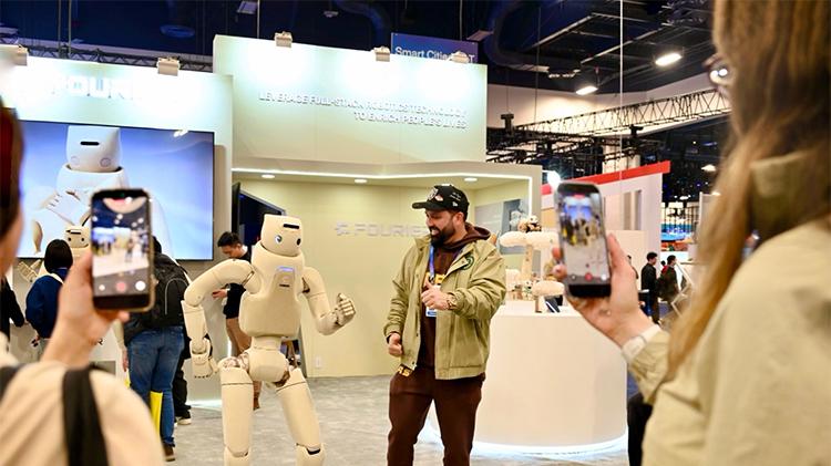 逛完CES 2026，感觉这里成为了中国机器人军团的“主场”