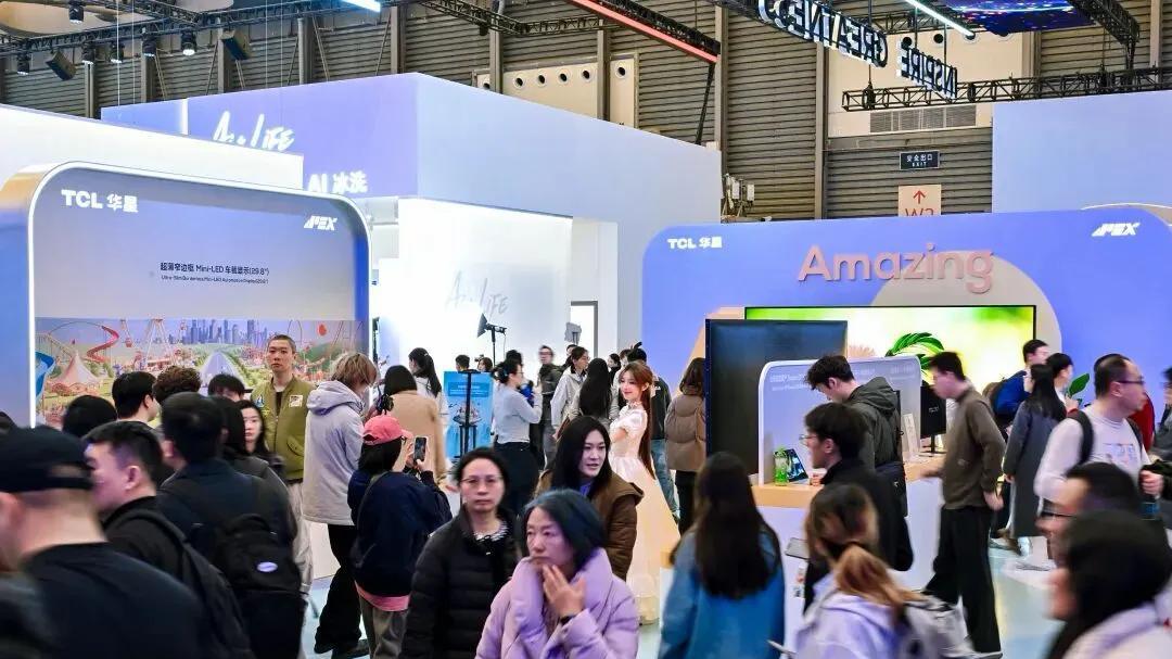 AWE2026丨TCL华星携全场景显示方案亮相，多款产品获得艾普兰奖