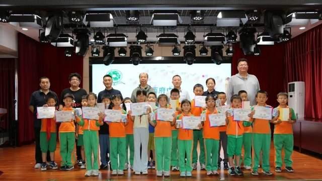 昌平区平西府中心小学成功举办第七届“博弈杯”学生象棋比赛