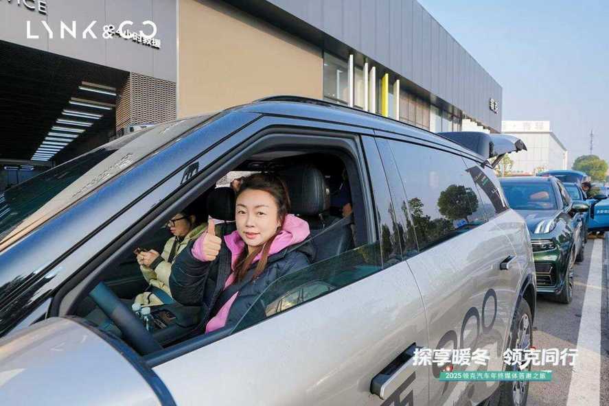 金佛山试驾领克全系，产品力支撑销量大涨