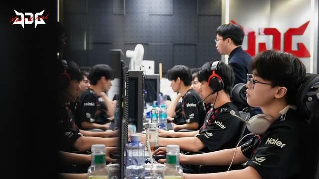 德杯巅峰对决来袭！TS休息iG却比去年更强，决赛Gala率JDG战旧主