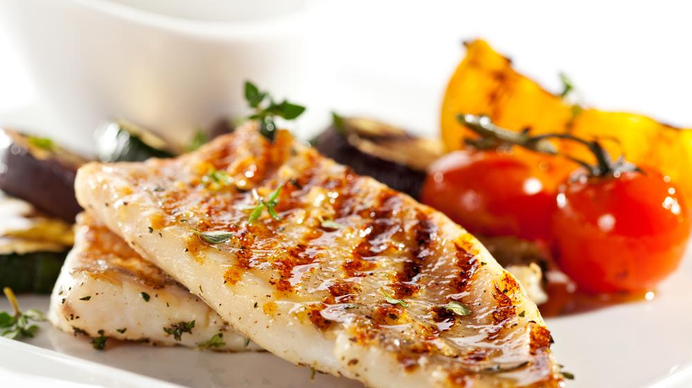 喜欢吃肉和喜欢吃素的人，哪个更健康？坚持吃素20年，张姨有话说