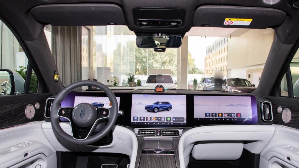 涨价一万，配896线激光雷达，问界M9上新