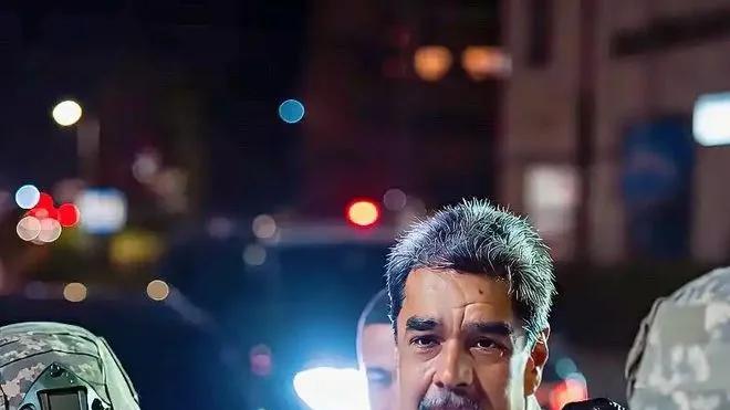 委内瑞拉总统被美军从卧室拖走，充分说明了提高人民福利就是绝路