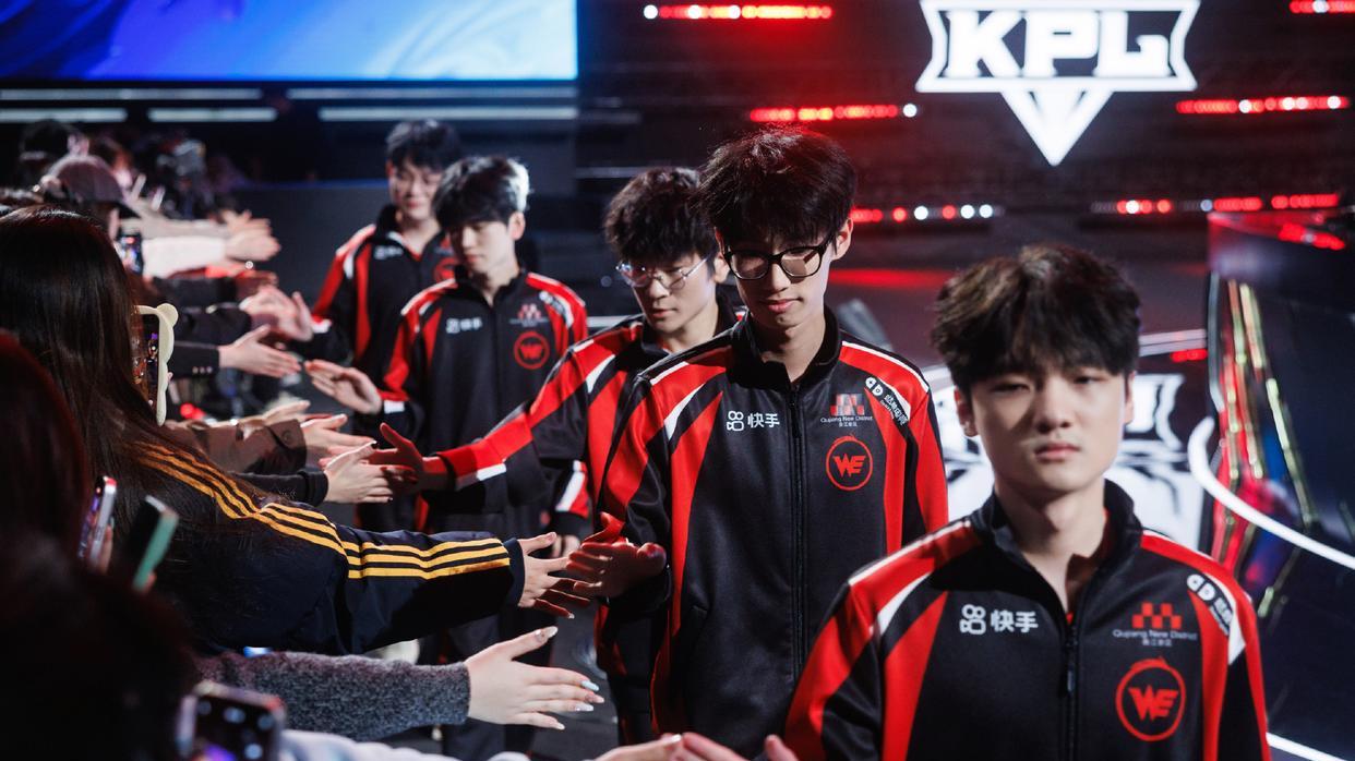 “6局0阵亡！”探花昭珏被评新生代第一射，摆烂五年的WE捡到宝了