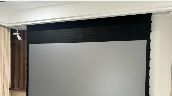 久聪电动投影幕布，点亮你的家庭影院梦！