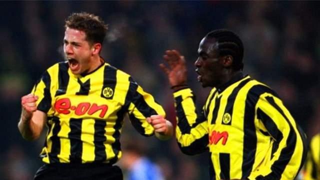 当多特太子却难上位，穿德国10号却零出场，天才看似风光实则心酸