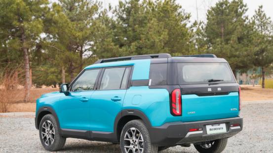 这台10万级轻越野，有点懂年轻人的精打细算