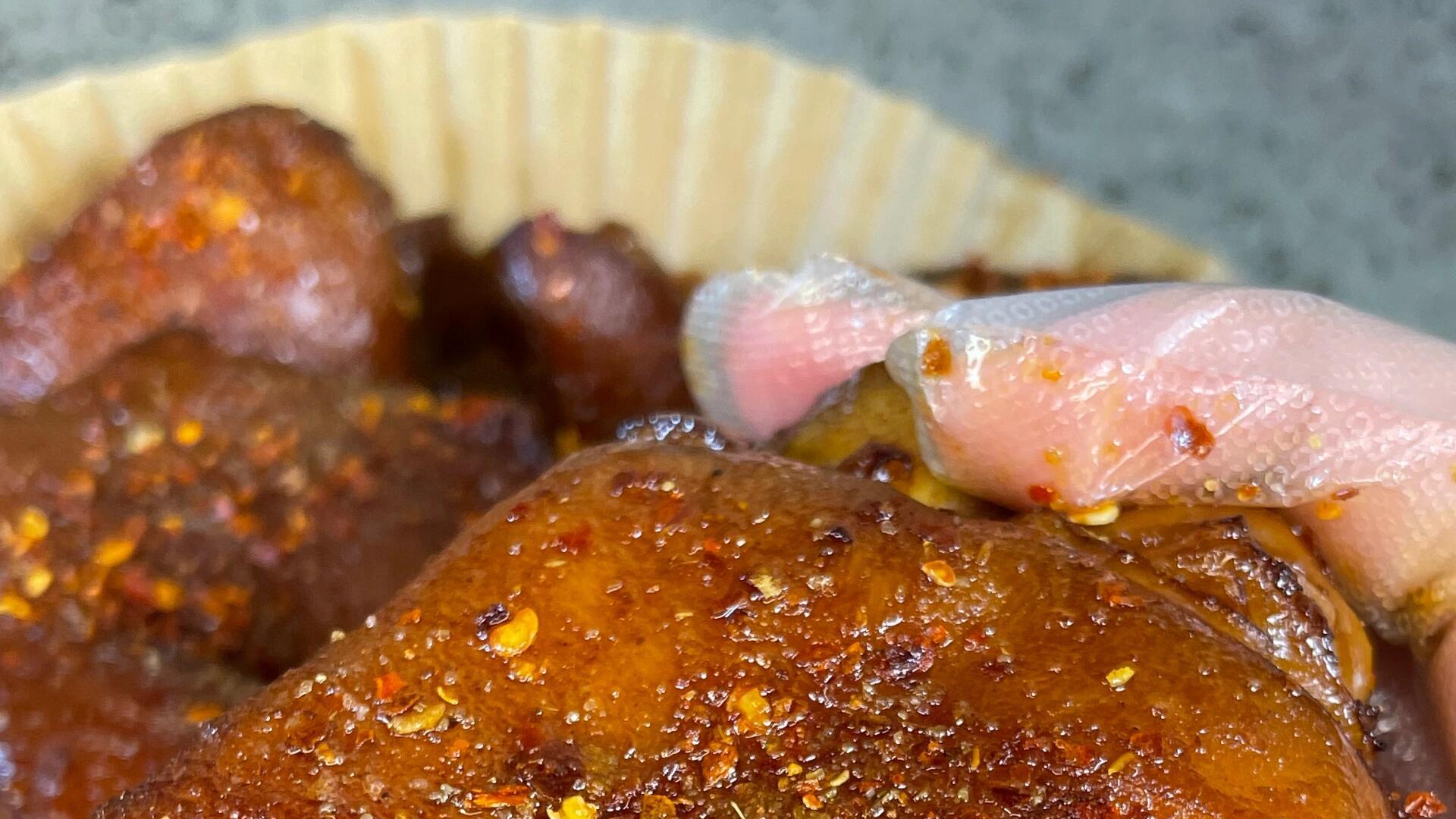 皮香肉糯的烤猪蹄，比烧烤店还好吃