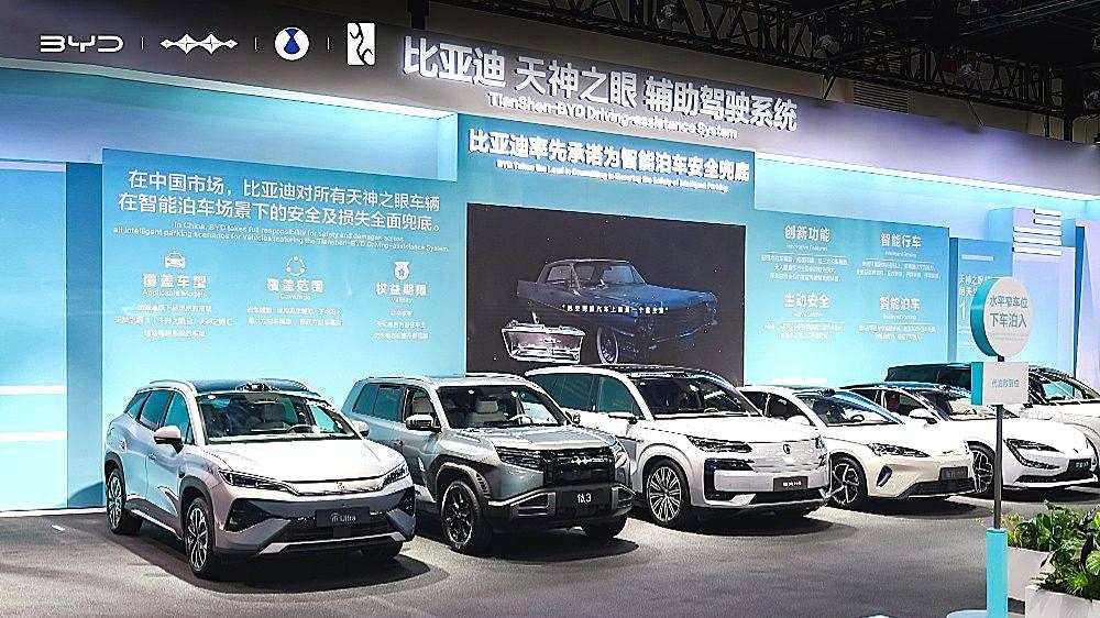 全员布局大模型 5家车企谁走得最快？