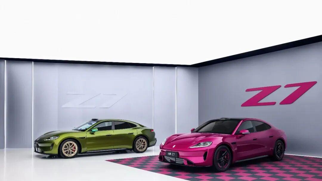 一场发布会“尴尬瞬间”，为什么能炸穿全网？