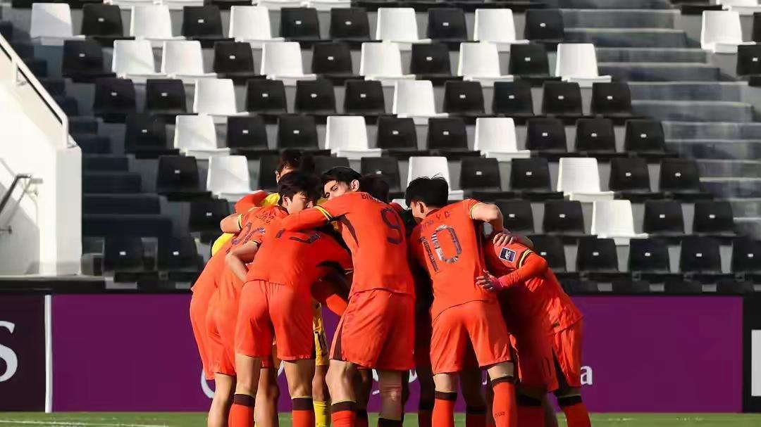 虽败犹荣书写历史 拜合拉木带伤拼搏诠释国足精神