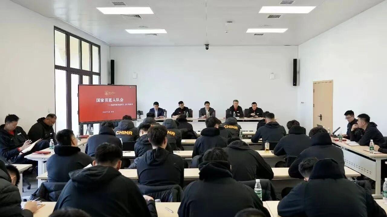 新传播时代运动员面临的新挑战！停3场罚5万，赵睿不当言论丢了谁的脸？