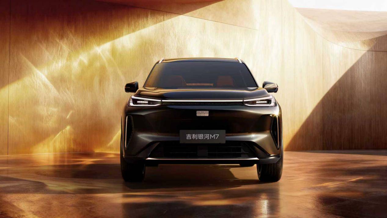 不止惊艳，更是碾压！银河M7技术首秀亮出中国新能源硬核实力