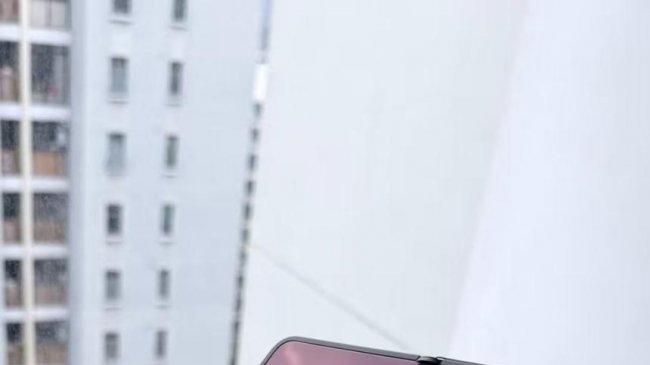 行业领跑！中鑫时代折叠屏贴膜技术方案，攻克AR膜难题