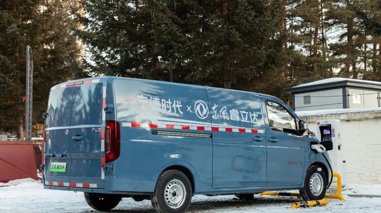 央视镜头直击-21℃极寒战场！东风睿立达完成中汽冬测，破解物流冻阻难题