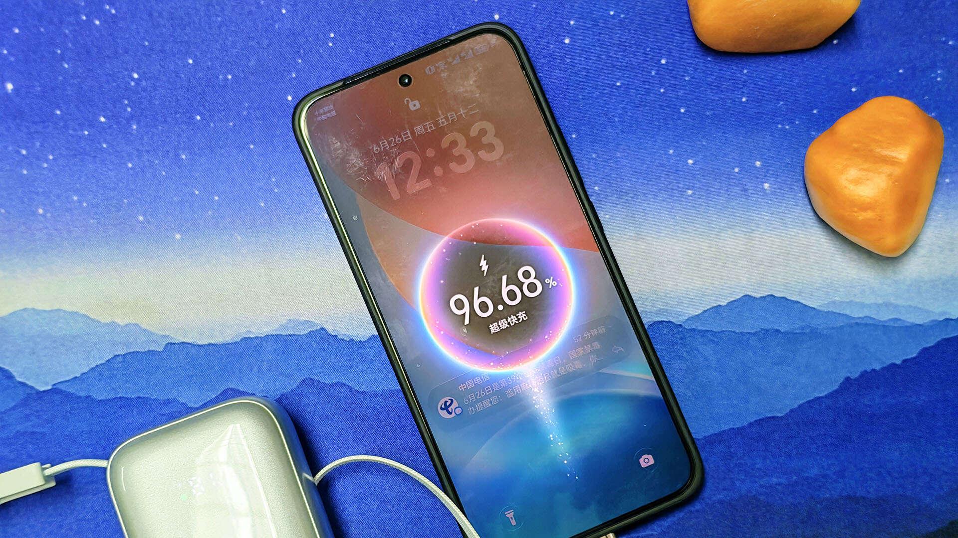纸巾大小的10000mAh，出门充电彻底零负担，倍思随身充深度体验