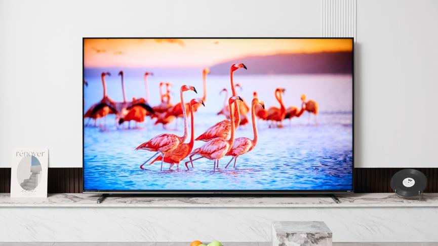 春节焕新高端电视首选海信E8S性能配置无短板，客厅秒变IMAX影院