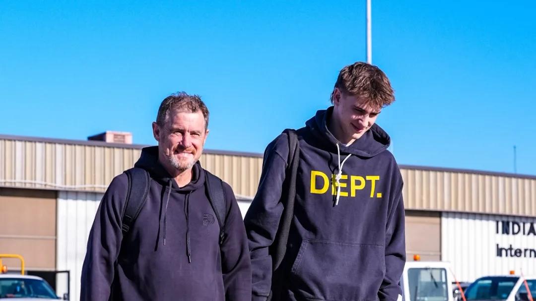 NBA公推 黄蜂vs步行者 步行者爸爸们旅行