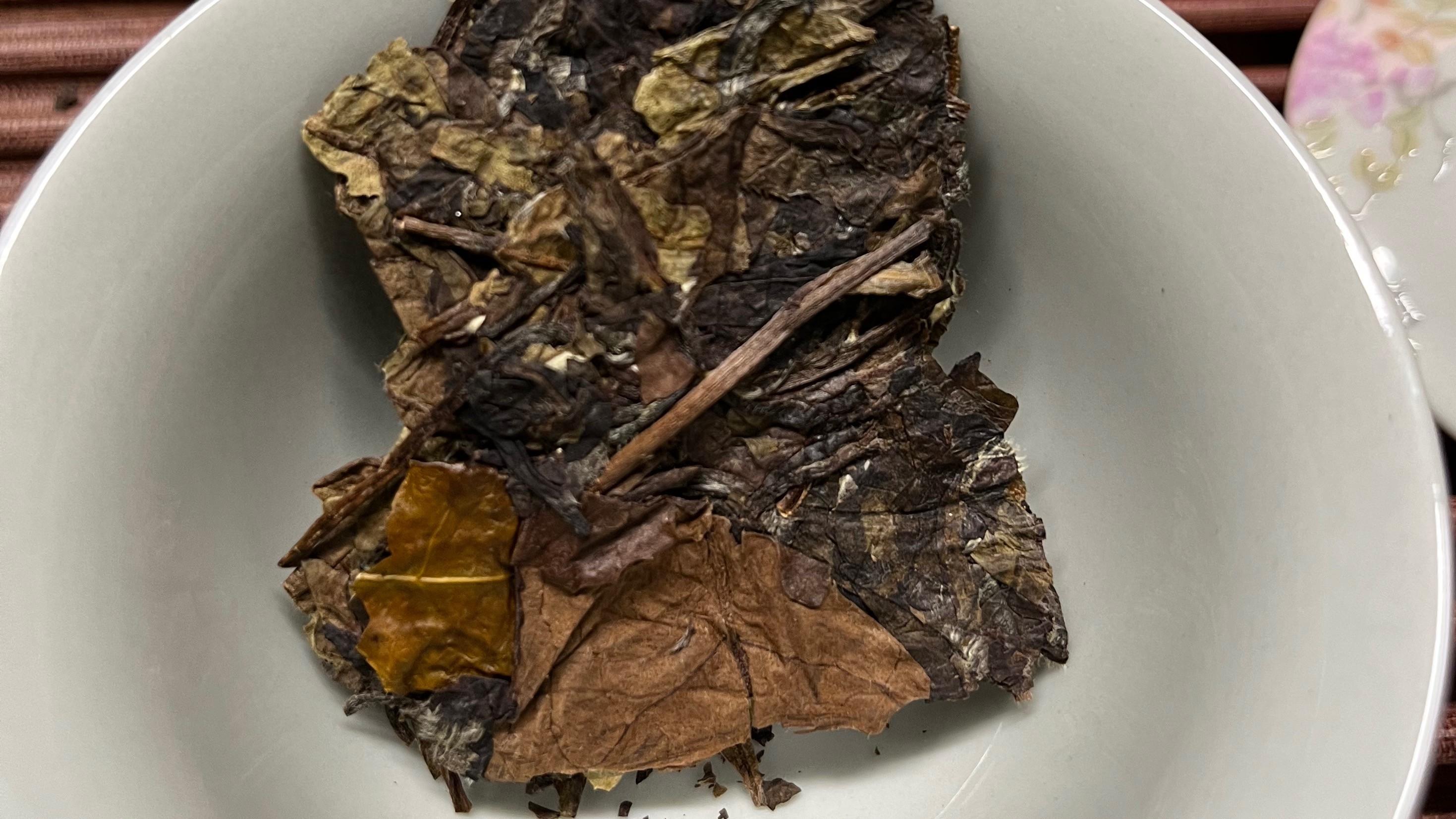 老白茶的祛魅与未来：从神坛回归日常