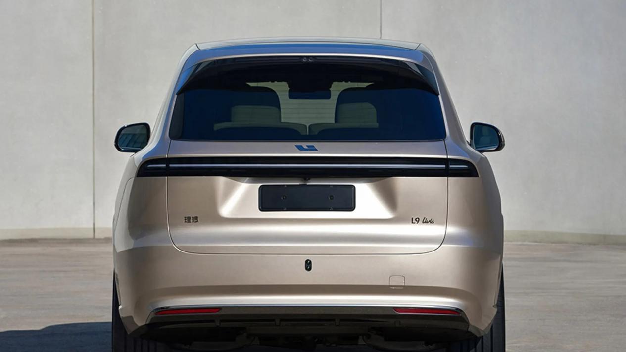 或北京车展亮相！2560TOPS芯片算力+线控底盘，新款理想L9抢先看