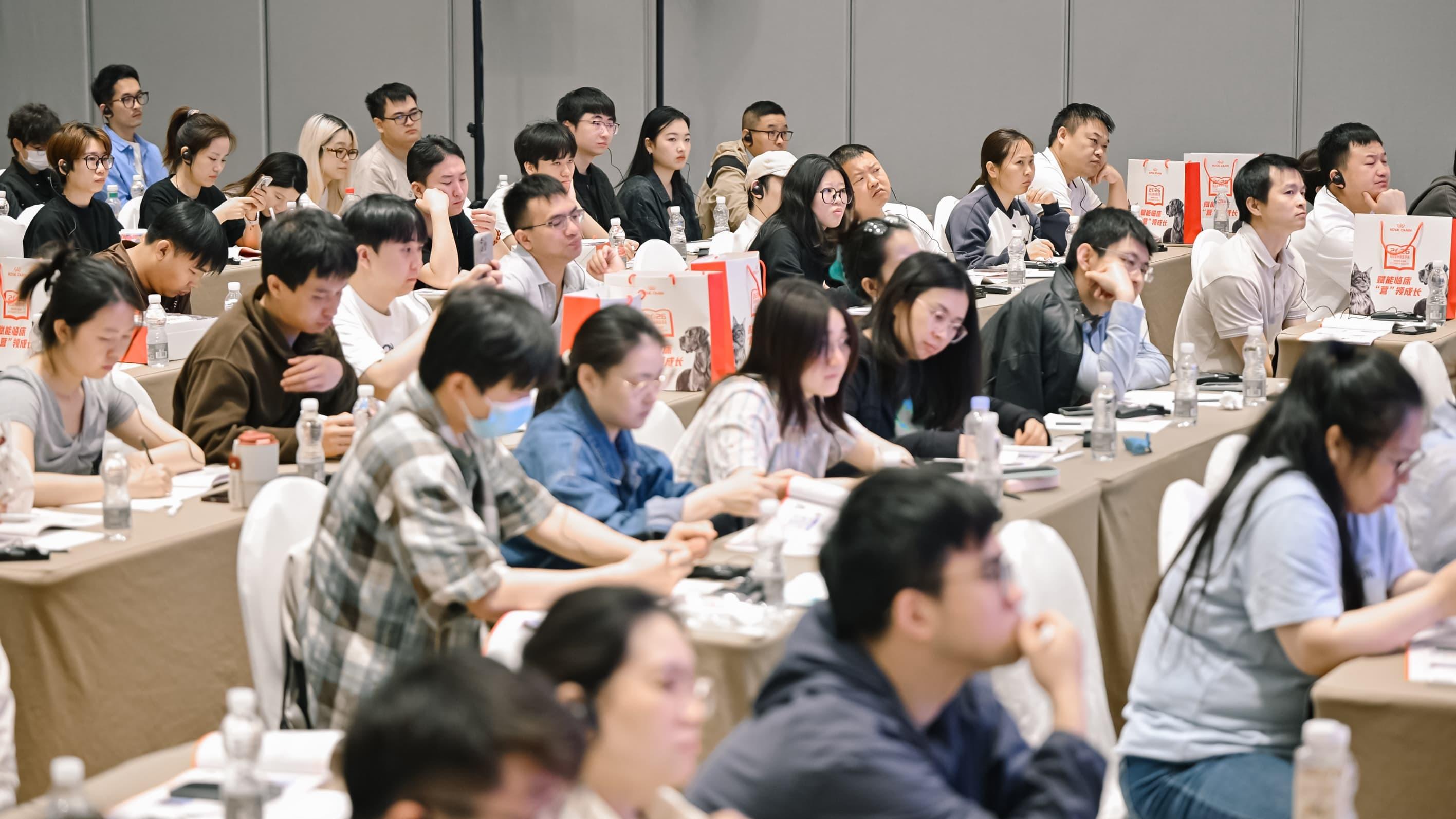 “玛氏亚洲兽医学苑”2026全新启航 皇家链接国际资源推动宠物诊疗专科化发展