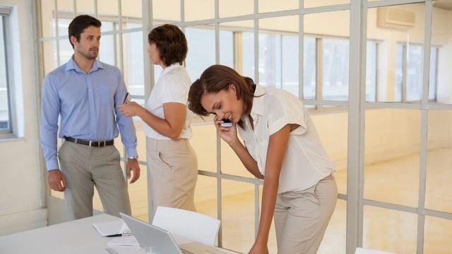 让欺负你的人躲着你走，要学会这三招