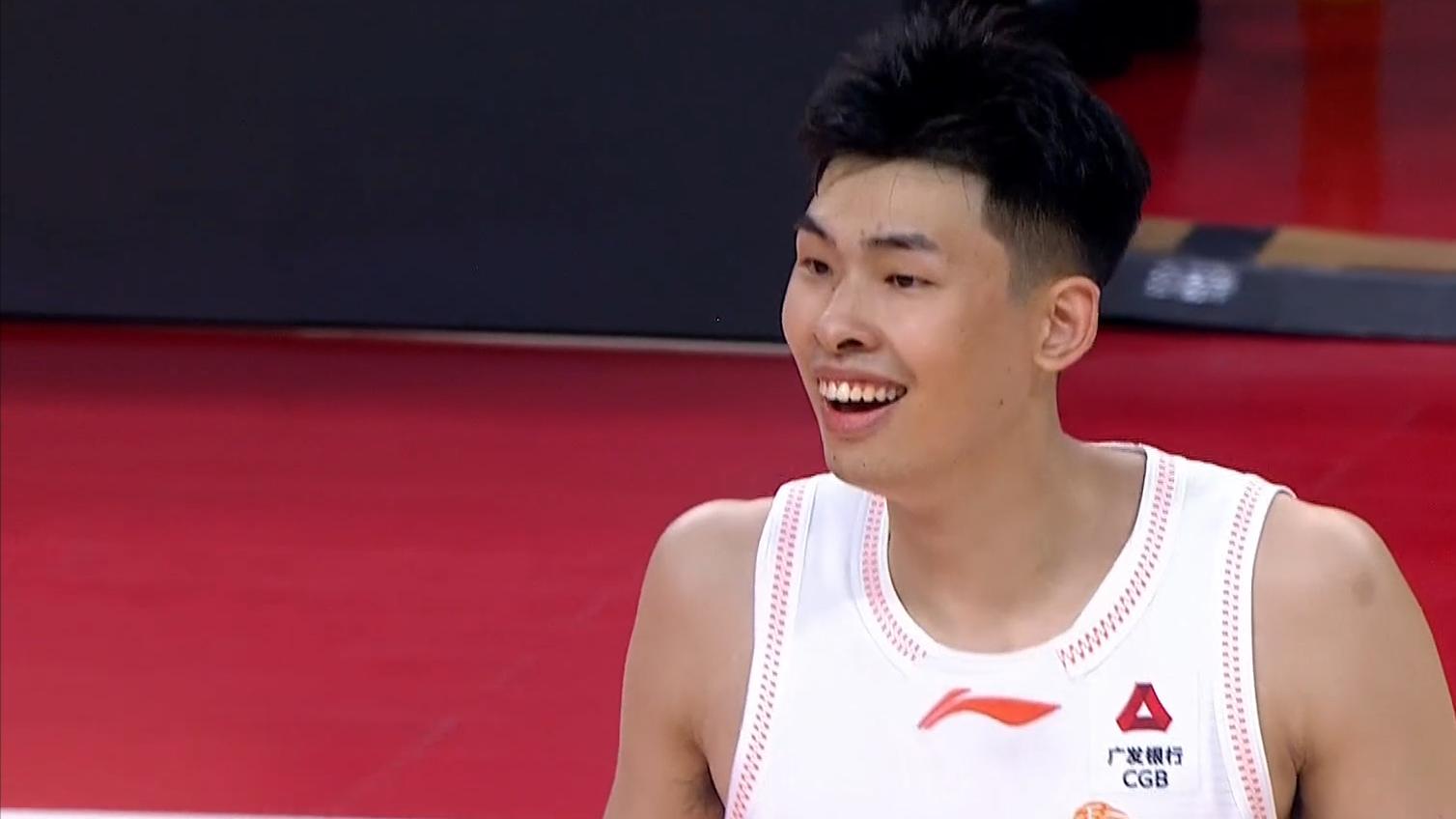 徐杰11中1胡明轩缺阵，邹阳20+10上演大逆转，外援8失误