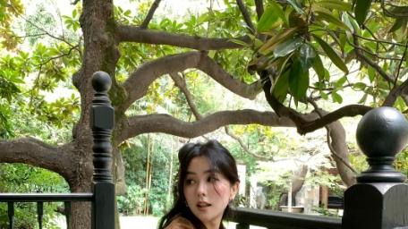 推荐4件今年流行的时髦薄外套