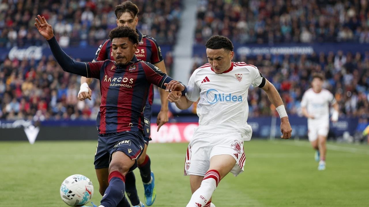 2-0，西甲倒数第二爆发，完胜塞维利亚，伊万-罗梅罗无敌双响炮