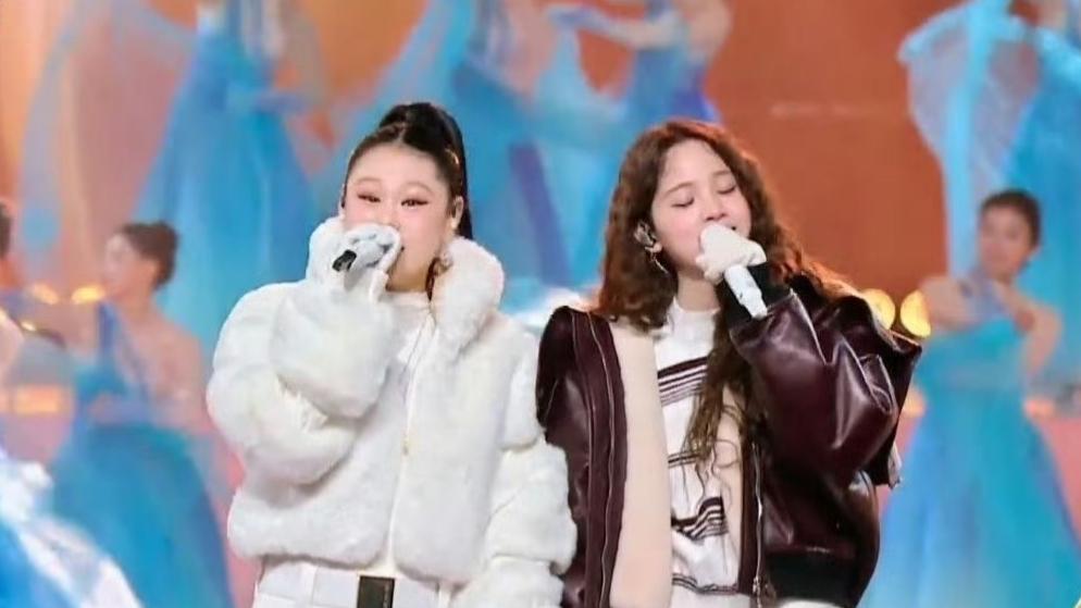 看到跨年晚会主持人的“变装”，孙颖莎那句话的含金量还在上升