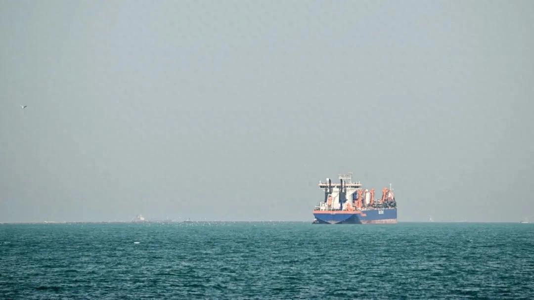 导弹、无人机、水雷！近百艘荷兰船只在波斯湾陷入险境