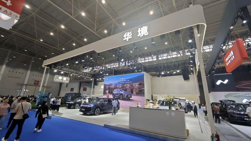 华境S首秀华中车展：大六座SUV，华为加持能打几分？