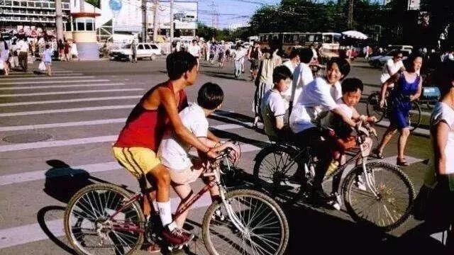 "终于把她删了" —— 那个我牵挂了十几年的发小，就这样从我的世界消失了！