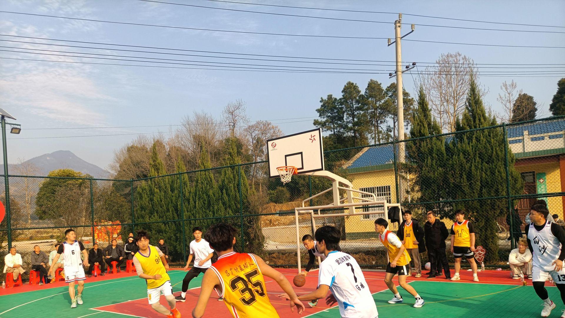 【新春走基层】阳新白沙镇吕广村：乡村篮球赛 激情迎新春