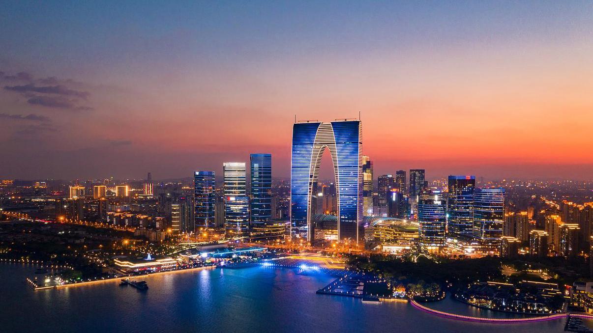 政商“旋转门”受贿红线！黄某受贿案法律读：离职领薪≠合法报酬